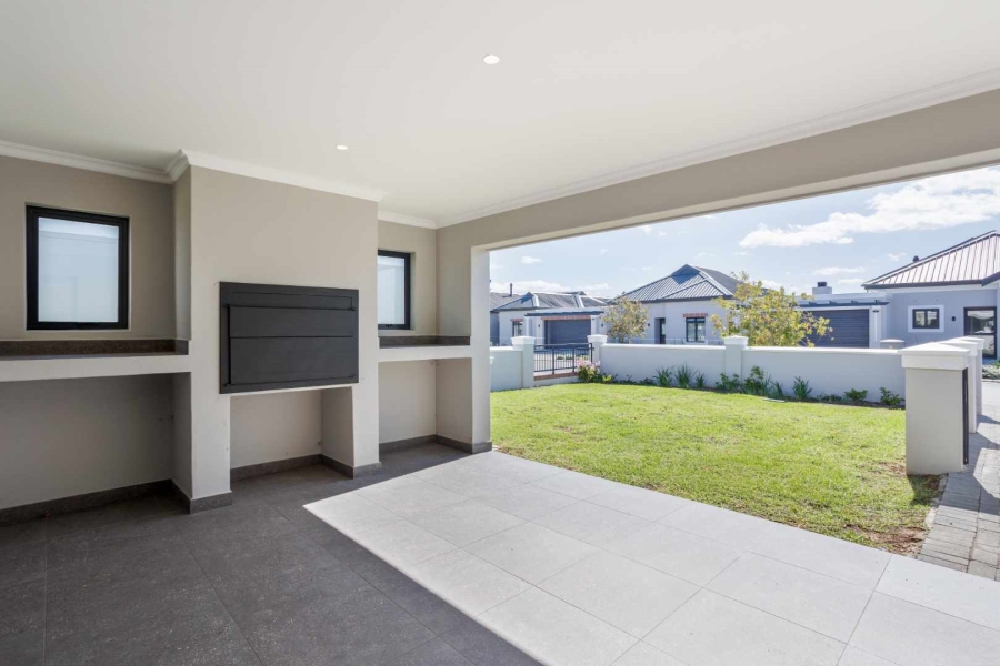 2 Bedroom Property for Sale in Val De Vie Estate Western Cape